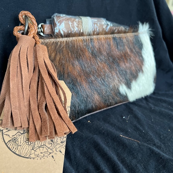 Catchfly Studio Hair On Hide Clutch Tassel Accent Wristlet Color Variety - Picture 3 of 8